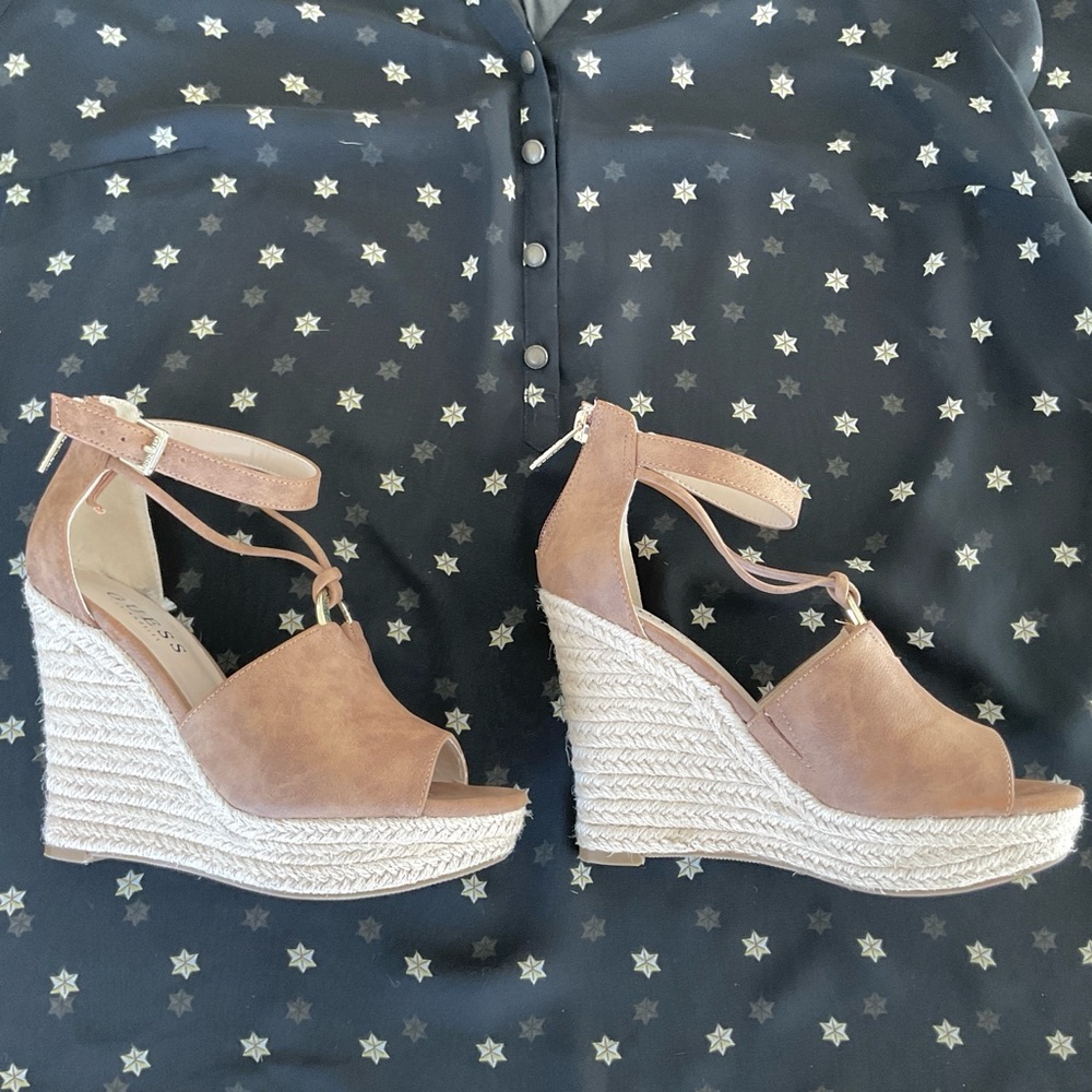GUESS Brown and Cream Platform Wedge Sandals 5.5 M